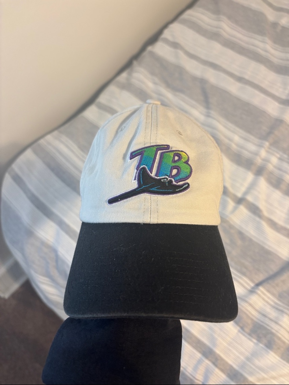 Unbranded Two-Tone TB Logo Baseball Cap - Cream & Black